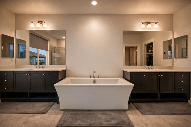 2281 Garden Farms Ave, Lathrop, CA 95330