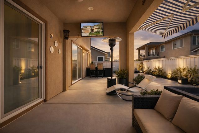2281 Garden Farms Ave, Lathrop, CA 95330