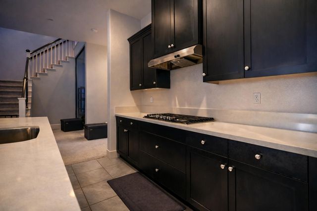 2281 Garden Farms Ave, Lathrop, CA 95330