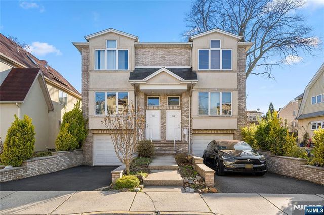 224 Warren Avenue A, Fort Lee, NJ 07024