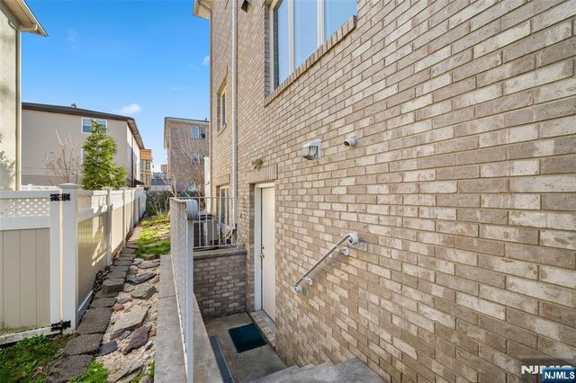 224 Warren Avenue A, Fort Lee, NJ 07024