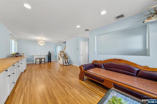 224 Warren Avenue A, Fort Lee, NJ 07024