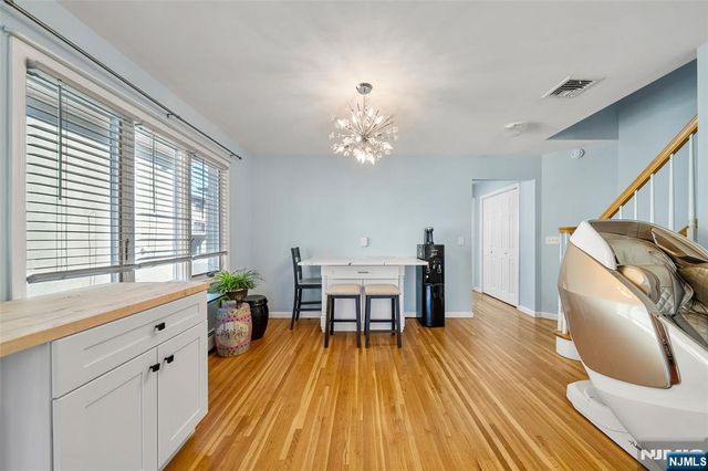 224 Warren Avenue A, Fort Lee, NJ 07024