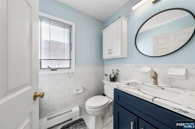 224 Warren Avenue A, Fort Lee, NJ 07024
