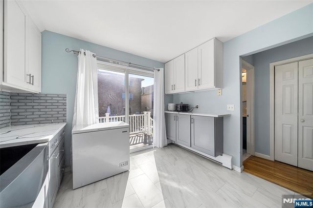 224 Warren Avenue A, Fort Lee, NJ 07024