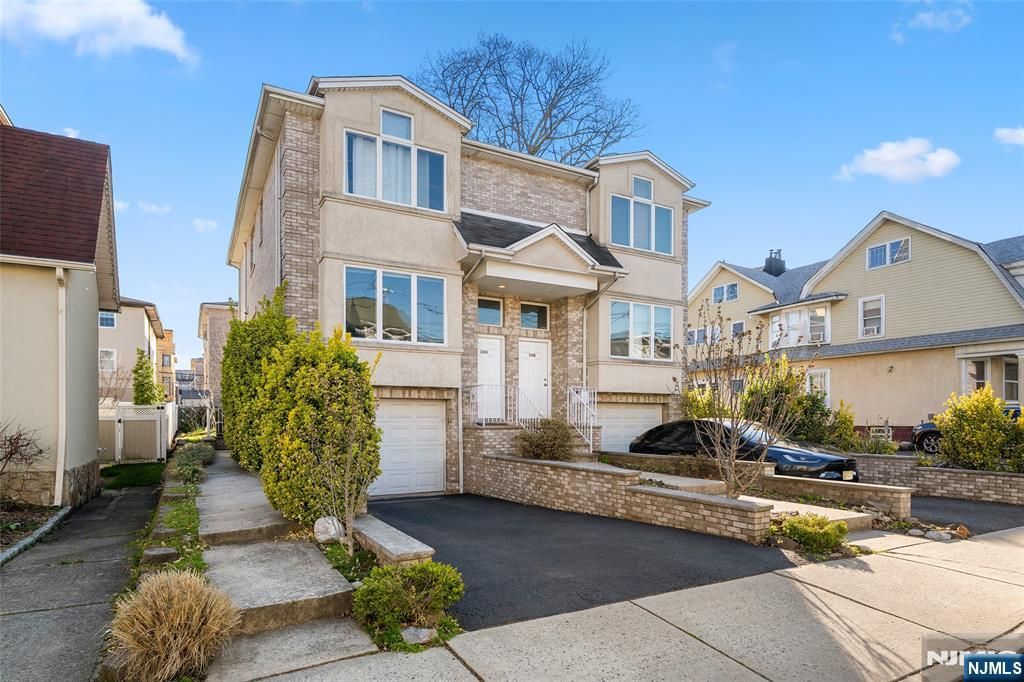 224 Warren Avenue A, Fort Lee, NJ 07024