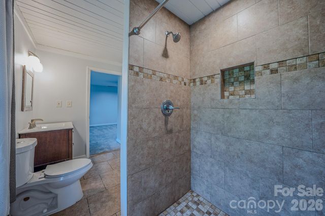 501 Fairview Road, Asheville, NC 28803