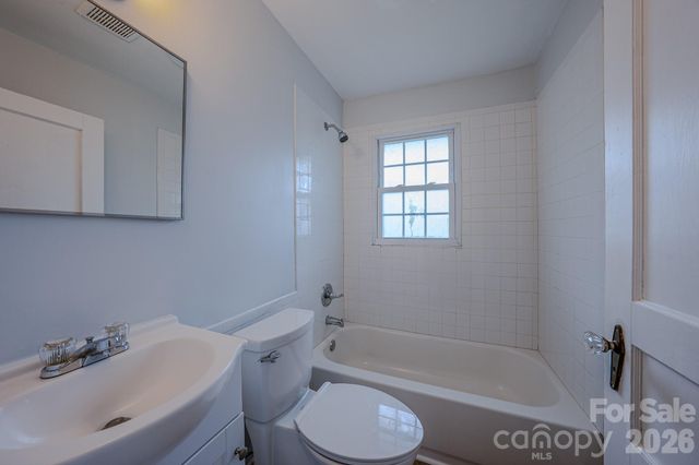 501 Fairview Road, Asheville, NC 28803