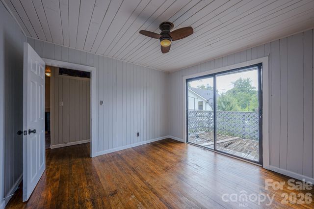 501 Fairview Road, Asheville, NC 28803
