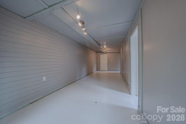 501 Fairview Road, Asheville, NC 28803