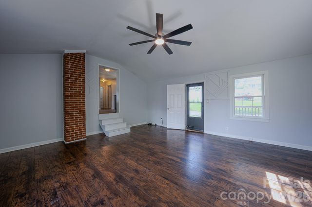 501 Fairview Road, Asheville, NC 28803