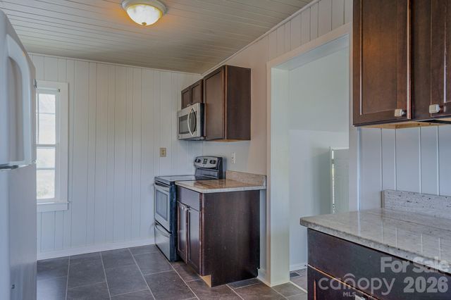 501 Fairview Road, Asheville, NC 28803