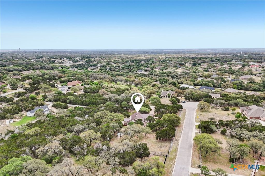 Image 29 of property listing at 223 Summer Glen Lane, New Braunfels, TX 78132