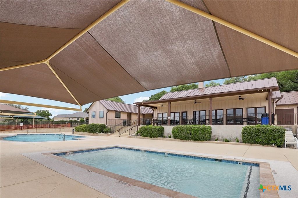 Image 36 of property listing at 223 Summer Glen Lane, New Braunfels, TX 78132