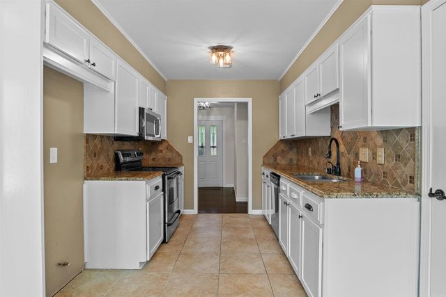 28 Forest Drive, Cabot, AR 72023