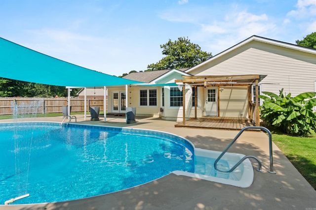 28 Forest Drive, Cabot, AR 72023