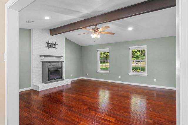 28 Forest Drive, Cabot, AR 72023