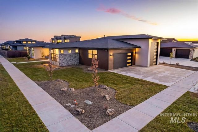 3353 N Fire Flower Ave, Star, ID 83669