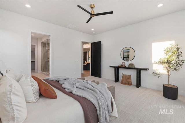 3353 N Fire Flower Ave, Star, ID 83669