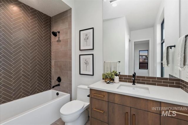 3353 N Fire Flower Ave, Star, ID 83669