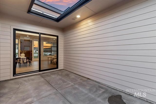 3353 N Fire Flower Ave, Star, ID 83669