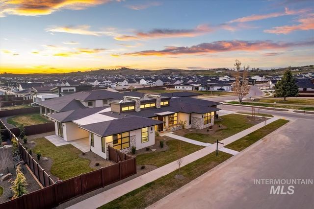 3353 N Fire Flower Ave, Star, ID 83669