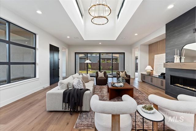 3353 N Fire Flower Ave, Star, ID 83669