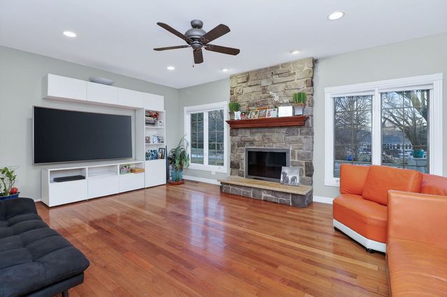 5500 Half Hollow Court, Oswego, IL 60543