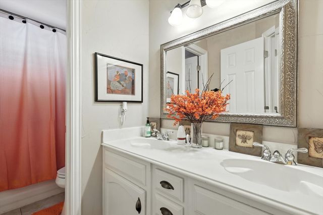 3136 Watercress Circle, Arlington, TX 76012