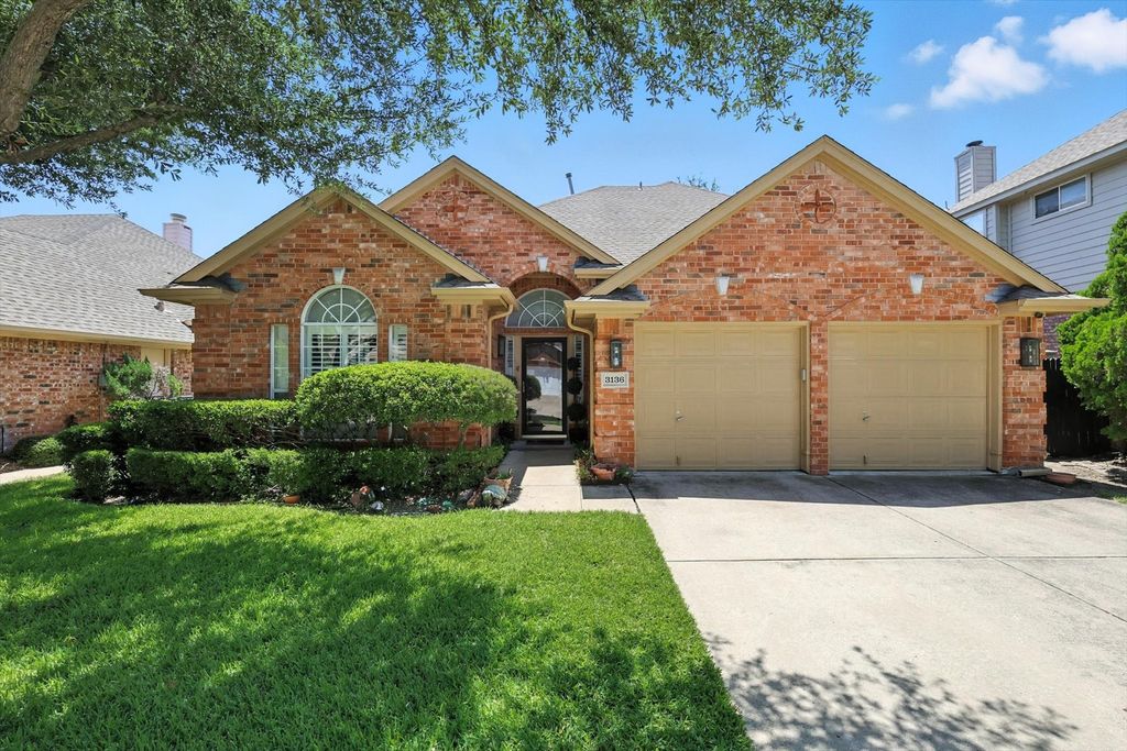 3136 Watercress Circle, Arlington, TX 76012