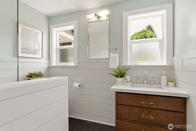 2906 N Mason Avenue, Tacoma, WA 98407