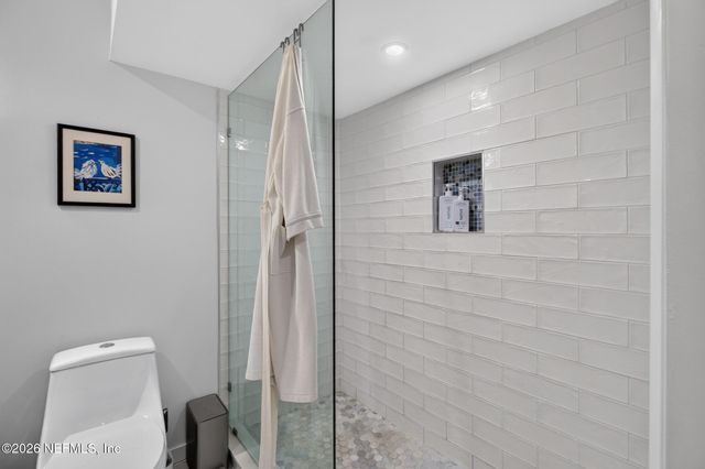 202 VISTA LAGOON Court B-2, Ponte Vedra Beach, FL 32082