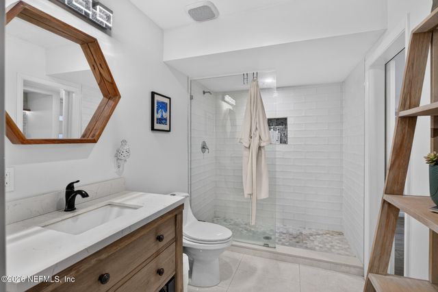 202 VISTA LAGOON Court B-2, Ponte Vedra Beach, FL 32082