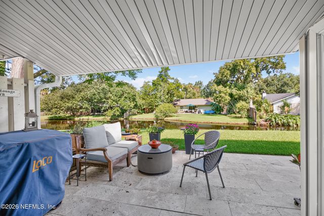 202 VISTA LAGOON Court B-2, Ponte Vedra Beach, FL 32082