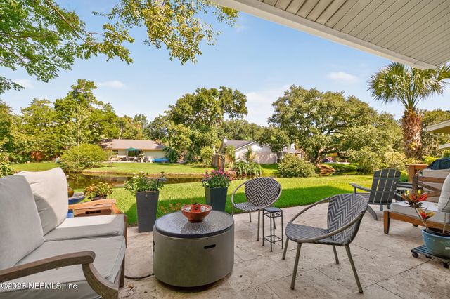 202 VISTA LAGOON Court B-2, Ponte Vedra Beach, FL 32082