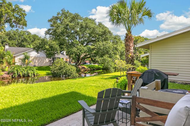 202 VISTA LAGOON Court B-2, Ponte Vedra Beach, FL 32082