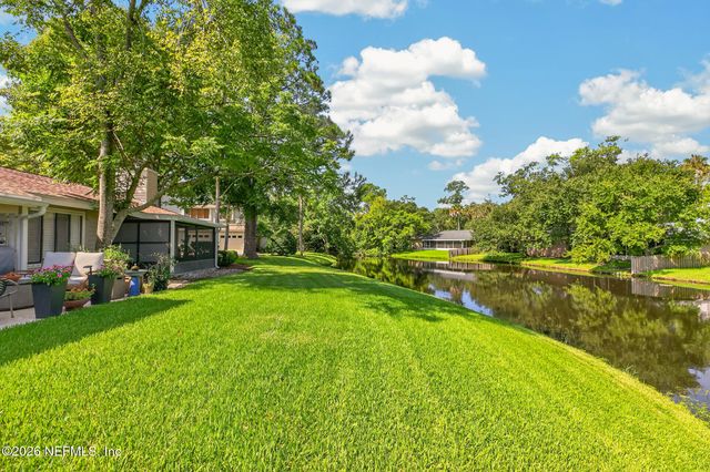 202 VISTA LAGOON Court B-2, Ponte Vedra Beach, FL 32082