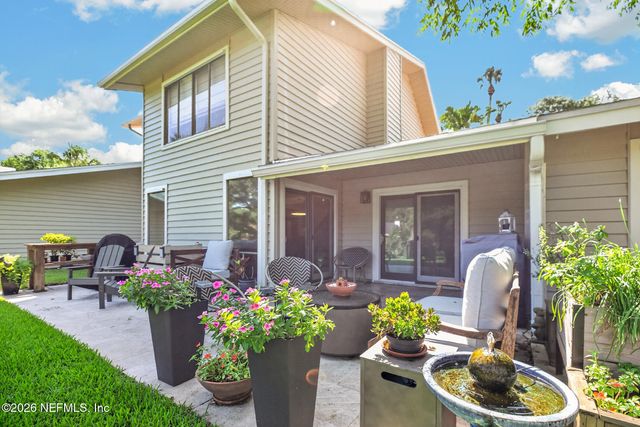 202 VISTA LAGOON Court B-2, Ponte Vedra Beach, FL 32082