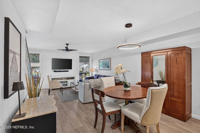 202 VISTA LAGOON Court B-2, Ponte Vedra Beach, FL 32082