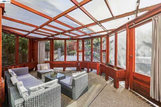 8244 Brittany Dr, Dublin, CA 94568