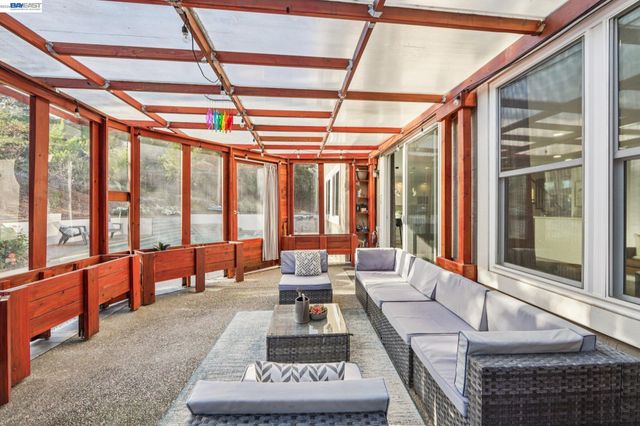 8244 Brittany Dr, Dublin, CA 94568