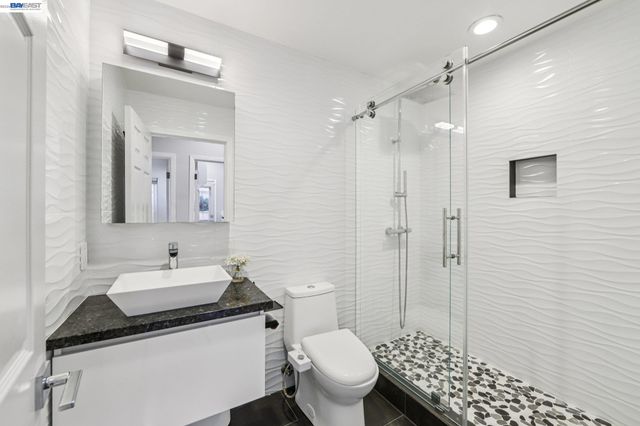 8244 Brittany Dr, Dublin, CA 94568