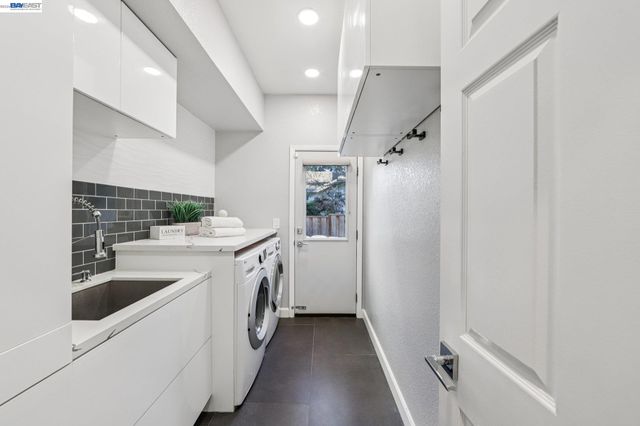 8244 Brittany Dr, Dublin, CA 94568