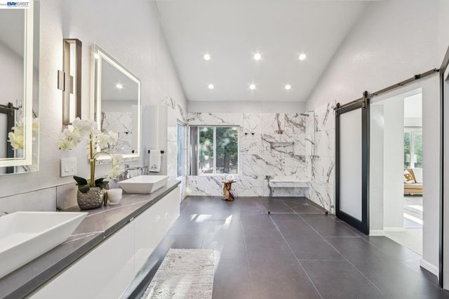 8244 Brittany Dr, Dublin, CA 94568