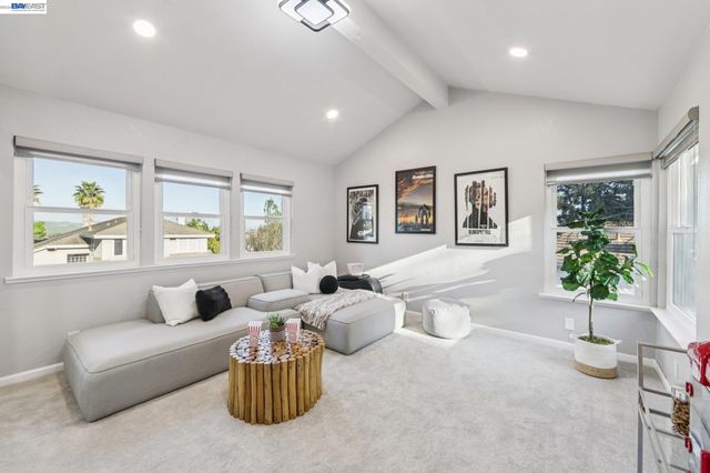 8244 Brittany Dr, Dublin, CA 94568