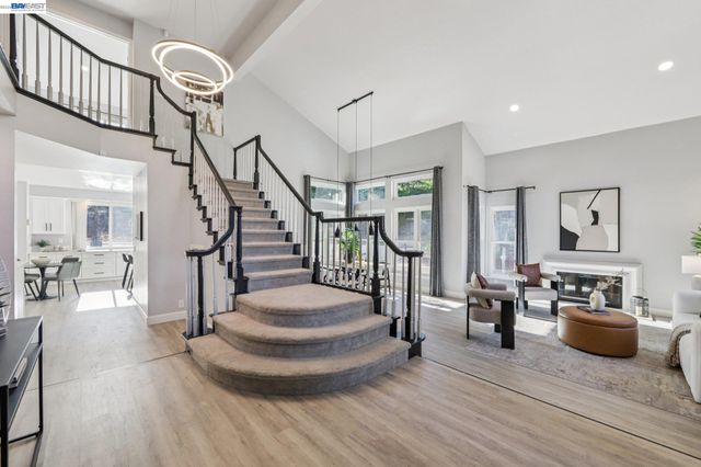 8244 Brittany Dr, Dublin, CA 94568