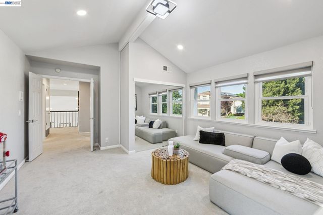 8244 Brittany Dr, Dublin, CA 94568