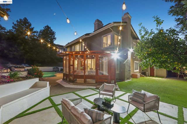 8244 Brittany Dr, Dublin, CA 94568