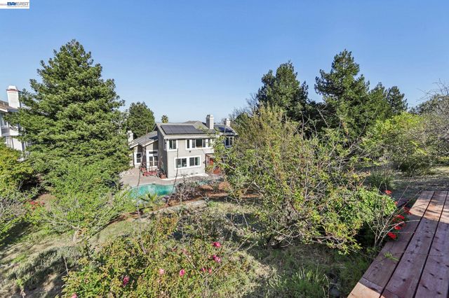 8244 Brittany Dr, Dublin, CA 94568