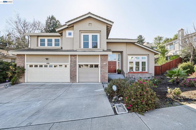 8244 Brittany Dr, Dublin, CA 94568